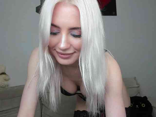 daeneryy webcam