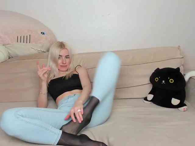 daeneryy webcam