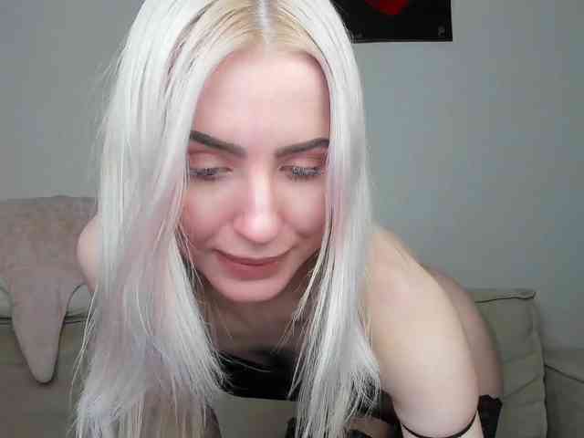 daeneryy webcam