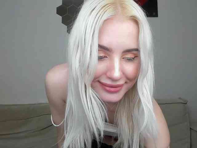 daeneryy webcam