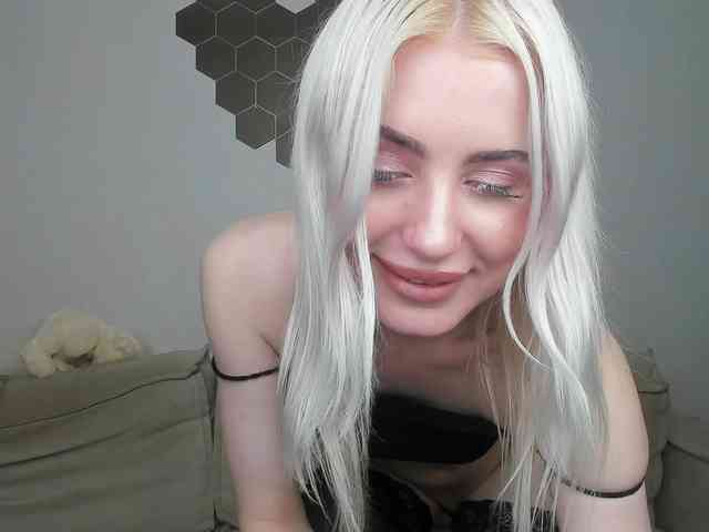 daeneryy webcam