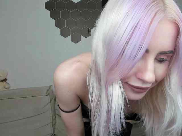 daeneryy webcam