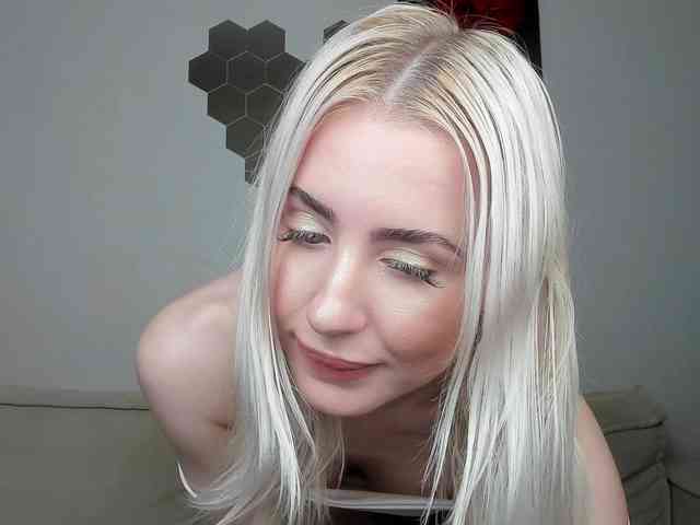 daeneryy webcam
