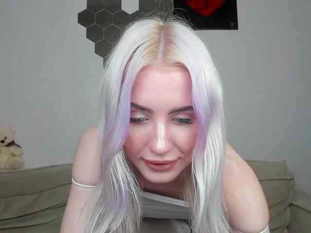 daeneryy webcam