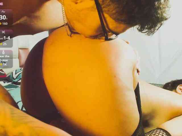 Modelo: LeoAndKali