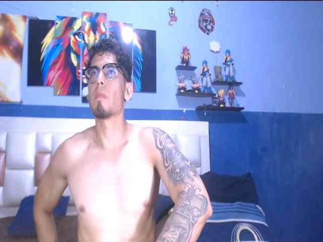 LeoAndKali webcam