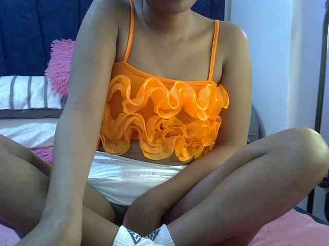 PrettyBambi webcam