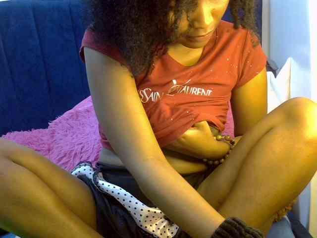 PrettyBambi webcam