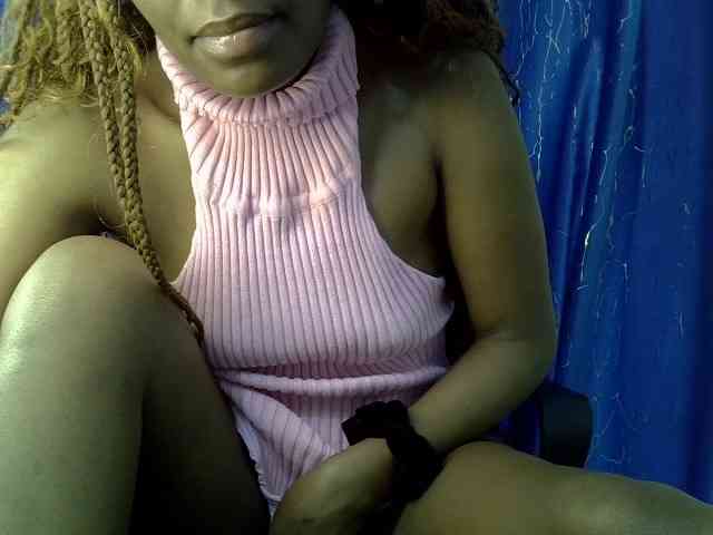 PrettyBambi webcam