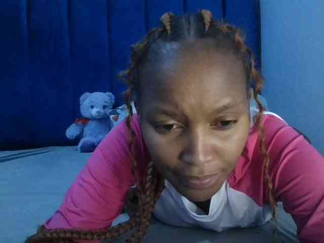 PrettyBambi webcam