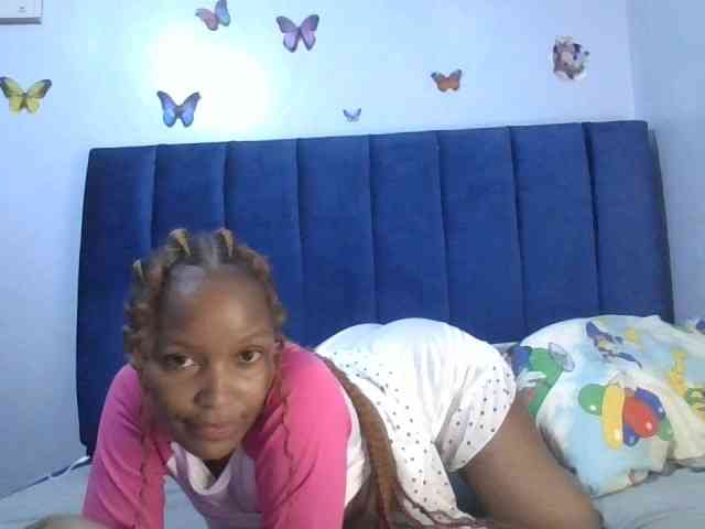PrettyBambi webcam