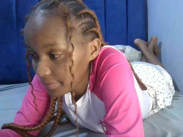 PrettyBambi webcam