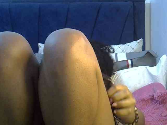 PrettyBambi webcam