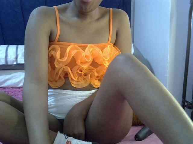 PrettyBambi webcam