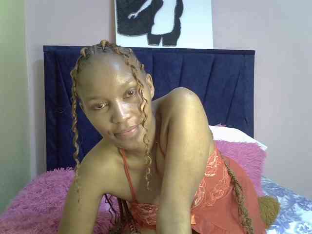 PrettyBambi webcam