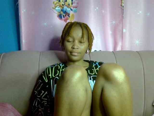 PrettyBambi webcam