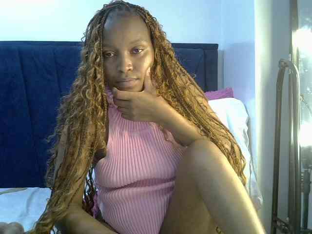 PrettyBambi webcam