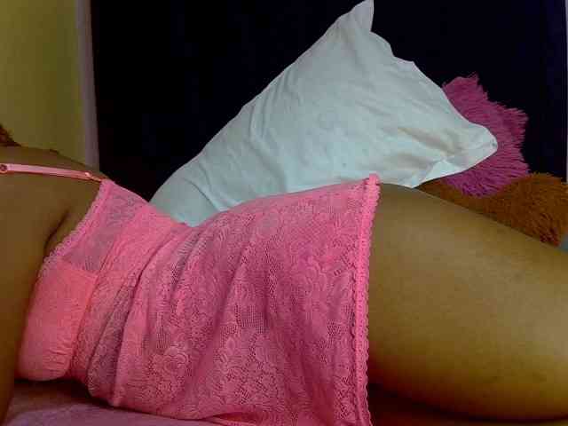 PrettyBambi webcam