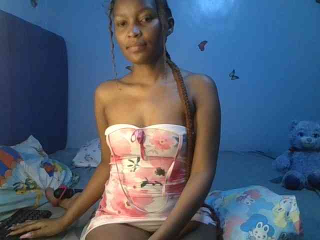 PrettyBambi webcam