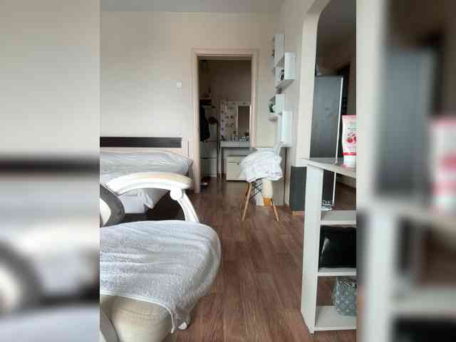 AdrienneBourget webcam