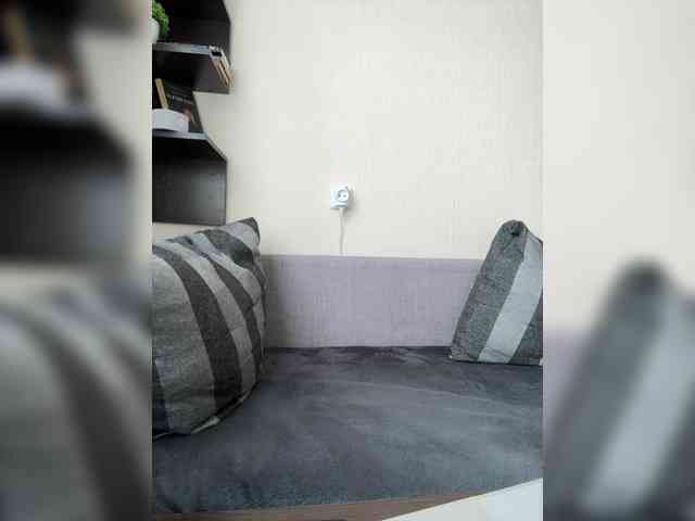 AdrienneBourget webcam