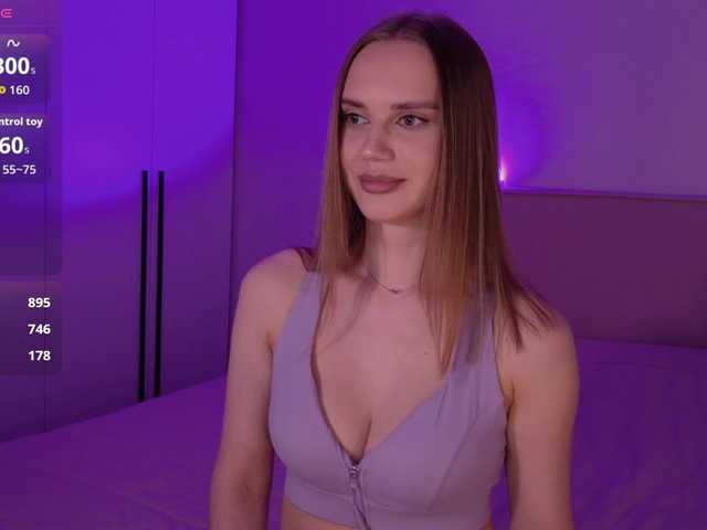 LunaTempt's BongaCams show and profile