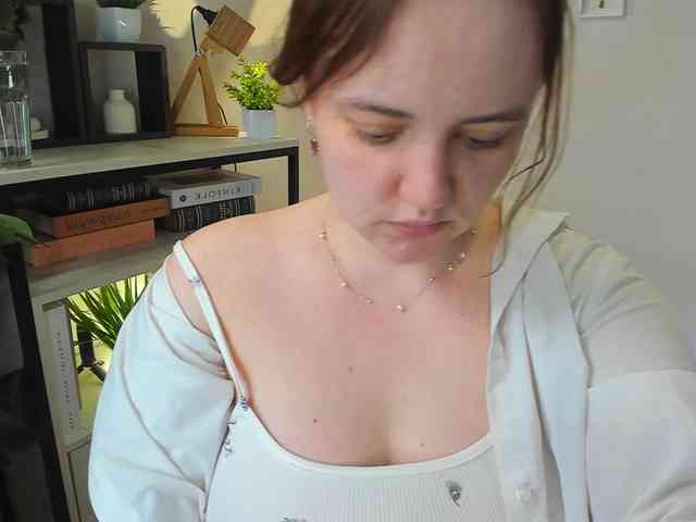LelaRyann webcam