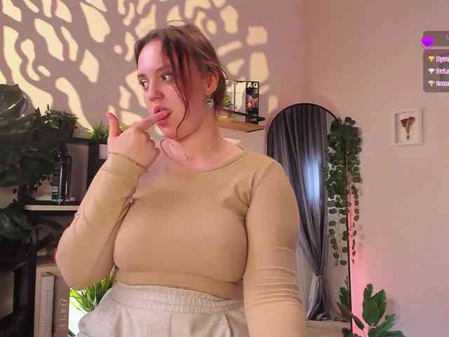LelaRyann webcam
