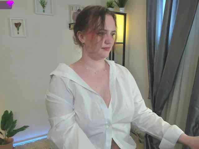 LelaRyann webcam