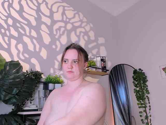 LelaRyann webcam