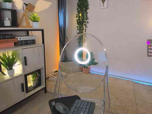 LelaRyann webcam