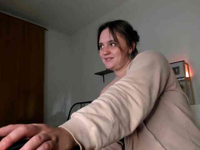 LelaRyann webcam