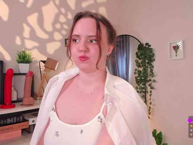 LelaRyann webcam