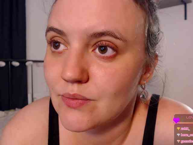 LelaRyann webcam