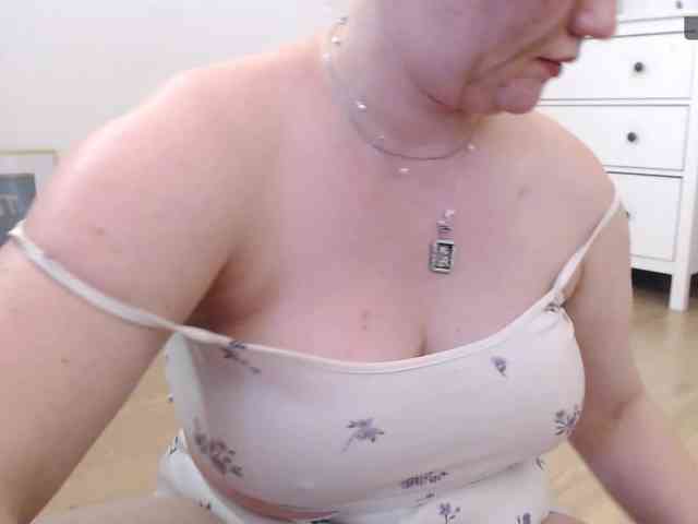 LelaRyann webcam