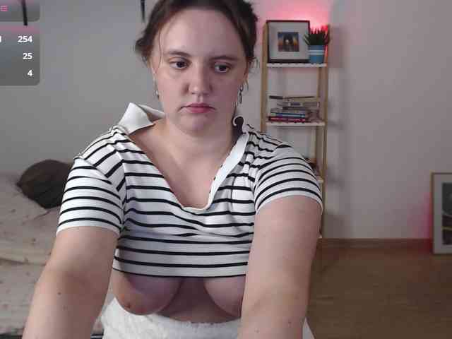 LelaRyann webcam