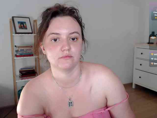 LelaRyann webcam