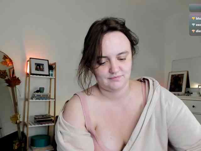 LelaRyann webcam