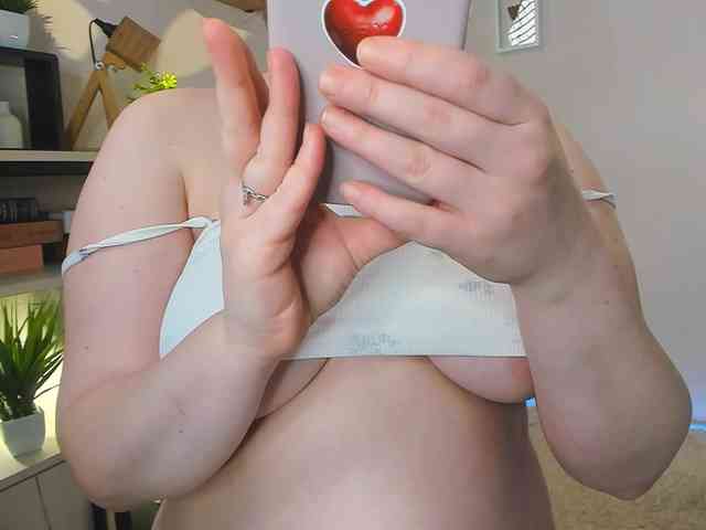 LelaRyann webcam