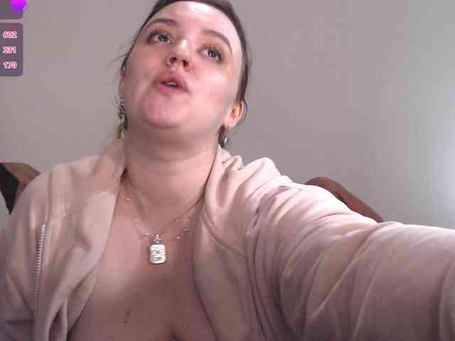 LelaRyann webcam