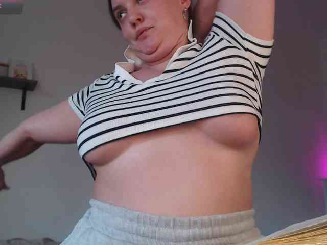 LelaRyann webcam