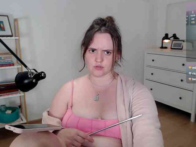 LelaRyann webcam