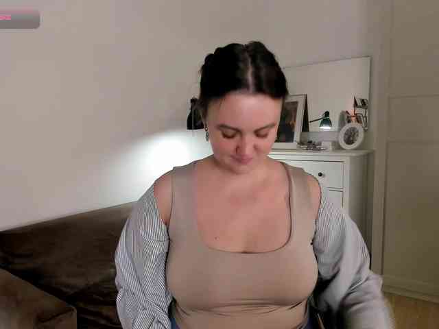 LelaRyann webcam
