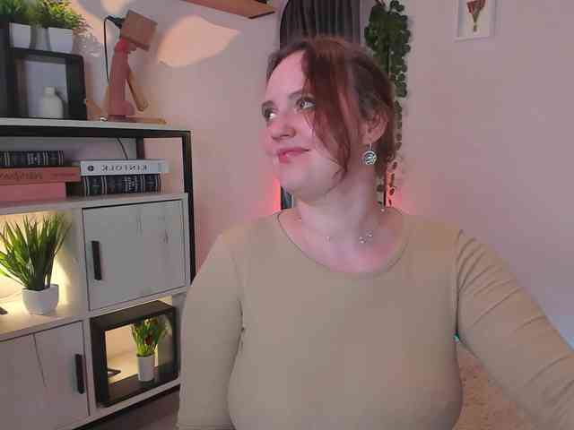 LelaRyann webcam