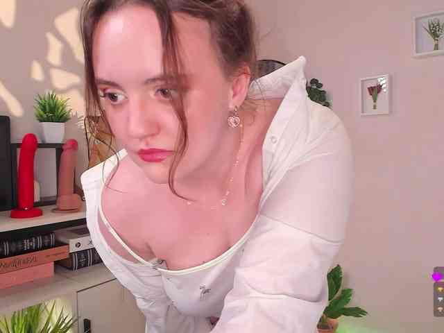 LelaRyann webcam