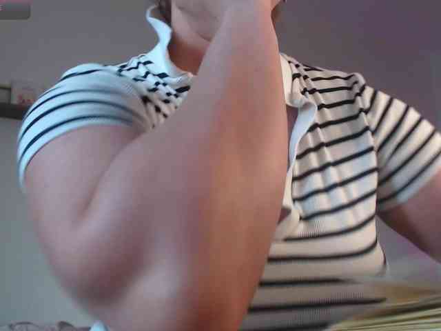 LelaRyann webcam