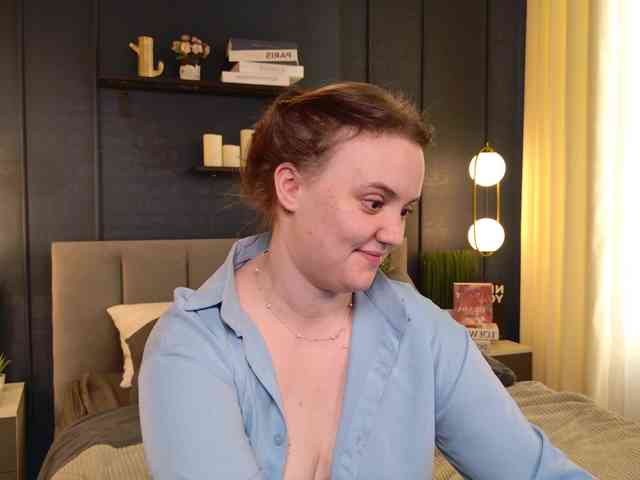 LelaRyann webcam