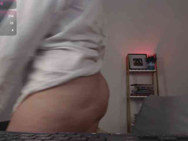 LelaRyann webcam