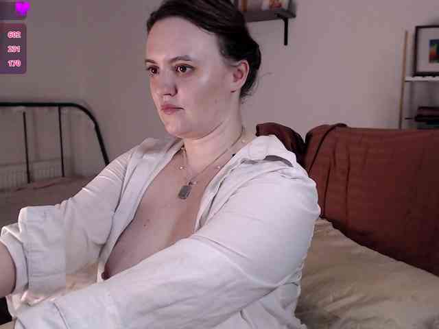 LelaRyann webcam