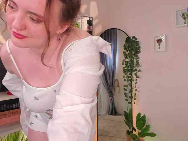 LelaRyann webcam